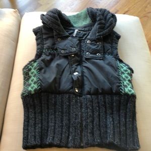 Free People puffer-sweater vest. Never Worn!!